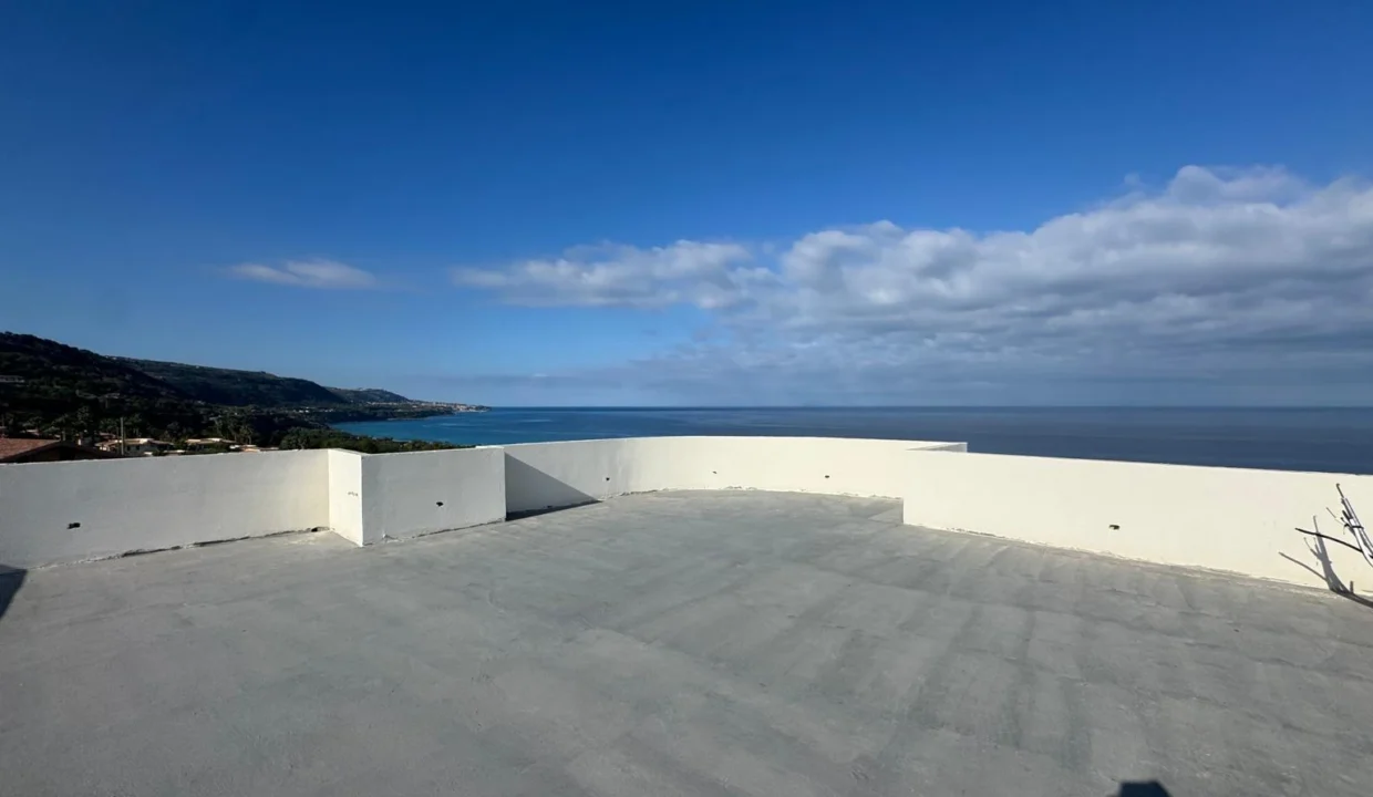 villa-tropea-calabria-pool-view-1